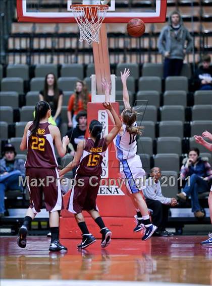 Thumbnail 2 in Kings Christian vs Central Valley Christian (CIF CS D5 Final) photogallery.