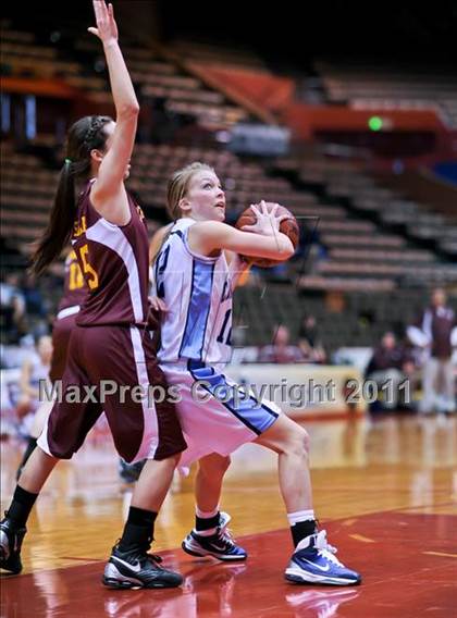 Thumbnail 3 in Kings Christian vs Central Valley Christian (CIF CS D5 Final) photogallery.