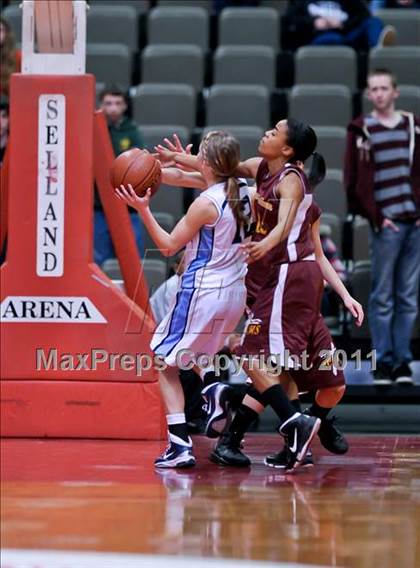 Thumbnail 1 in Kings Christian vs Central Valley Christian (CIF CS D5 Final) photogallery.
