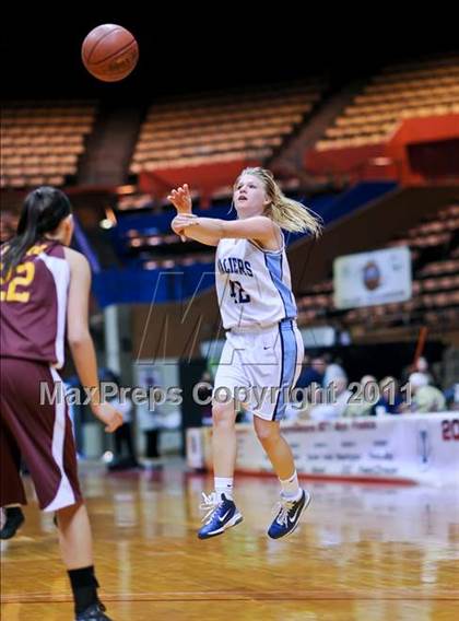 Thumbnail 3 in Kings Christian vs Central Valley Christian (CIF CS D5 Final) photogallery.