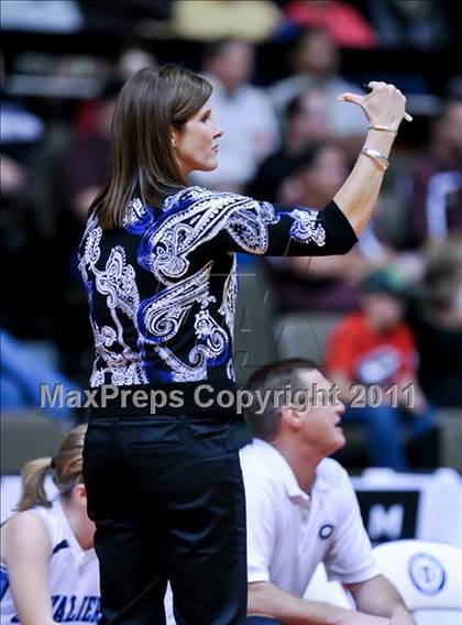 Thumbnail 1 in Kings Christian vs Central Valley Christian (CIF CS D5 Final) photogallery.