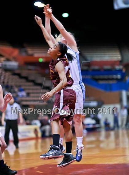Thumbnail 2 in Kings Christian vs Central Valley Christian (CIF CS D5 Final) photogallery.