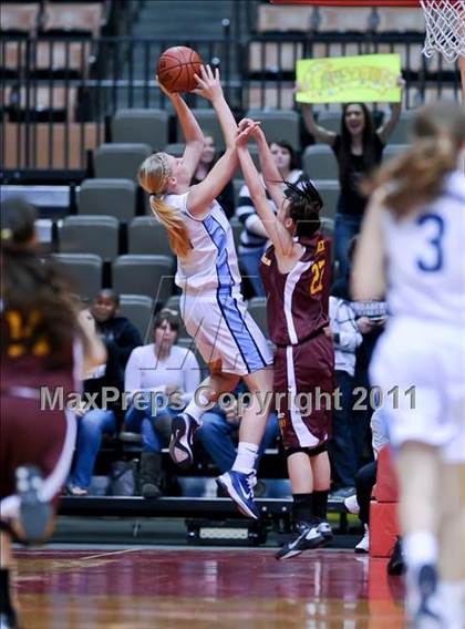 Thumbnail 3 in Kings Christian vs Central Valley Christian (CIF CS D5 Final) photogallery.