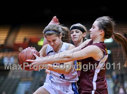Thumbnail 2 in Kings Christian vs Central Valley Christian (CIF CS D5 Final) photogallery.