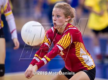 Thumbnail 3 in Chatfield vs. Coronado (CHSAA 5A Playoff) photogallery.