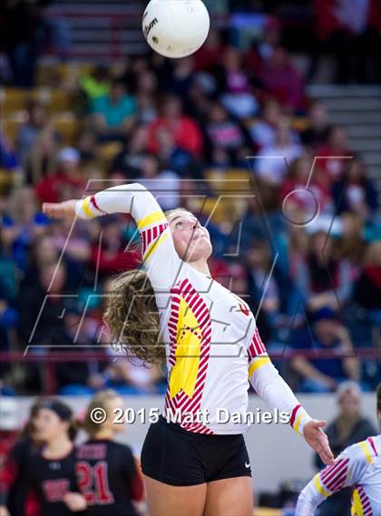 Thumbnail 3 in Chatfield vs. Coronado (CHSAA 5A Playoff) photogallery.