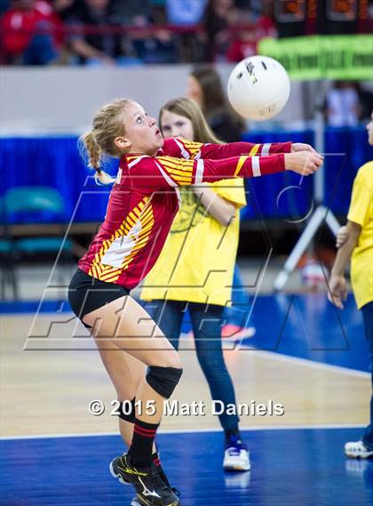 Thumbnail 3 in Chatfield vs. Coronado (CHSAA 5A Playoff) photogallery.