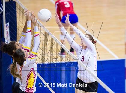 Thumbnail 1 in Chatfield vs. Coronado (CHSAA 5A Playoff) photogallery.