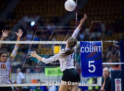 Thumbnail 1 in Chatfield vs. Coronado (CHSAA 5A Playoff) photogallery.