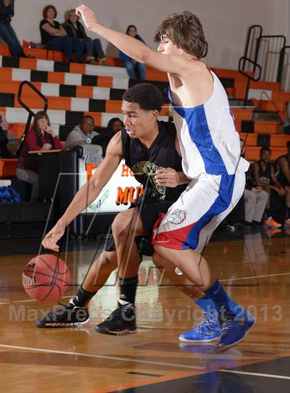 Thumbnail 2 in Monterey Trail vs. Folsom (Hoops For Human Fund) photogallery.