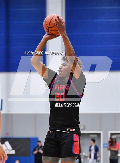 Thumbnail 2 in Prolific Prep of Napa Christian vs. Phoenix Prep (Crush in the Valley) photogallery.