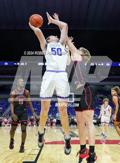Thumbnail 2 in Lipan vs. Shelbyville (UIL 2A Basketball Final) photogallery.