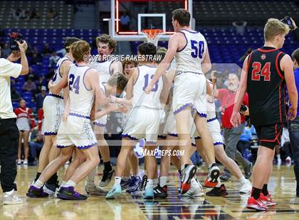 Thumbnail 3 in Lipan vs. Shelbyville (UIL 2A Basketball Final) photogallery.