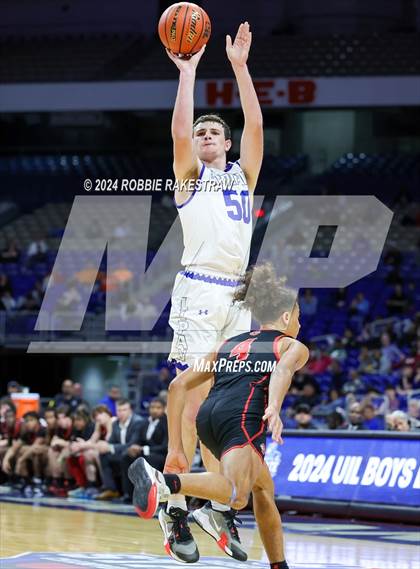 Thumbnail 3 in Lipan vs. Shelbyville (UIL 2A Basketball Final) photogallery.