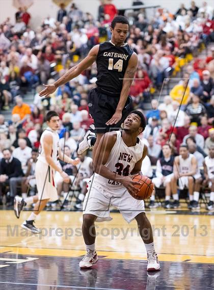 Thumbnail 2 in New Castle vs. Gateway (PIAA Class AAAA Playoff - Round 1) photogallery.