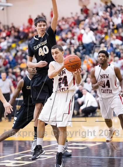 Thumbnail 1 in New Castle vs. Gateway (PIAA Class AAAA Playoff - Round 1) photogallery.