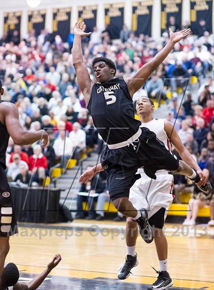 Thumbnail 3 in New Castle vs. Gateway (PIAA Class AAAA Playoff - Round 1) photogallery.