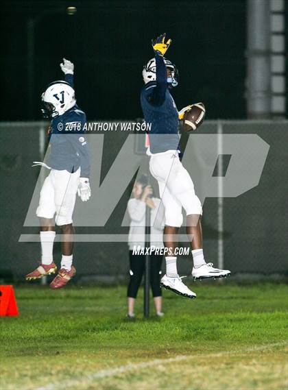 Thumbnail 1 in Harvard-Westlake @ Venice photogallery.