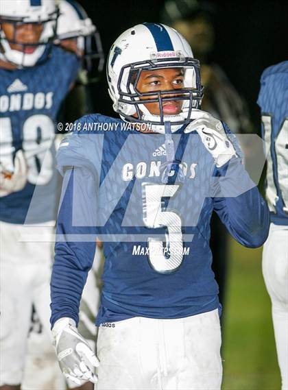 Thumbnail 2 in Harvard-Westlake @ Venice photogallery.