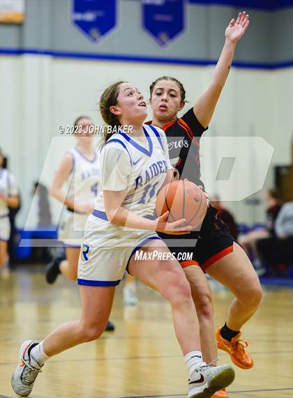 Thumbnail 2 in Fernley vs. Reed (Varsity Elite Tournament) photogallery.