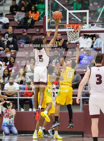 Thumbnail 3 in Madison @ Atlanta (UIL 3A Regional Semi-finals) photogallery.