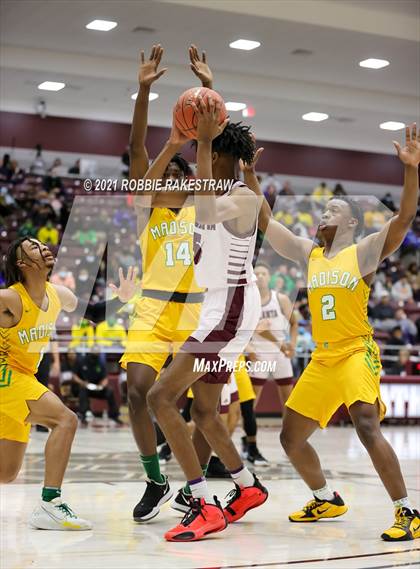Thumbnail 2 in Madison @ Atlanta (UIL 3A Regional Semi-finals) photogallery.