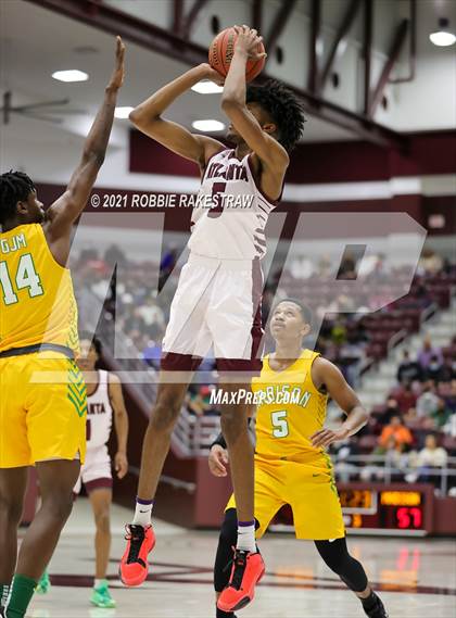 Thumbnail 3 in Madison @ Atlanta (UIL 3A Regional Semi-finals) photogallery.