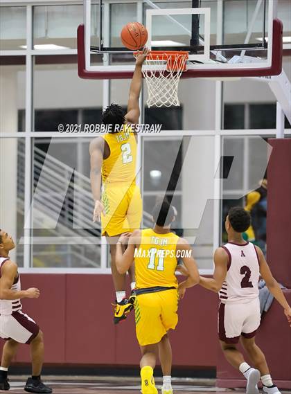 Thumbnail 2 in Madison @ Atlanta (UIL 3A Regional Semi-finals) photogallery.