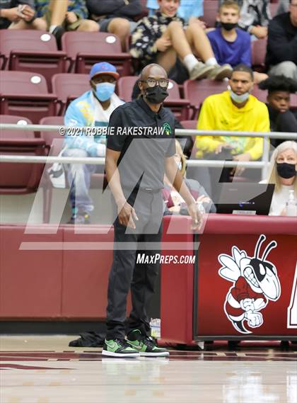 Thumbnail 3 in Madison @ Atlanta (UIL 3A Regional Semi-finals) photogallery.
