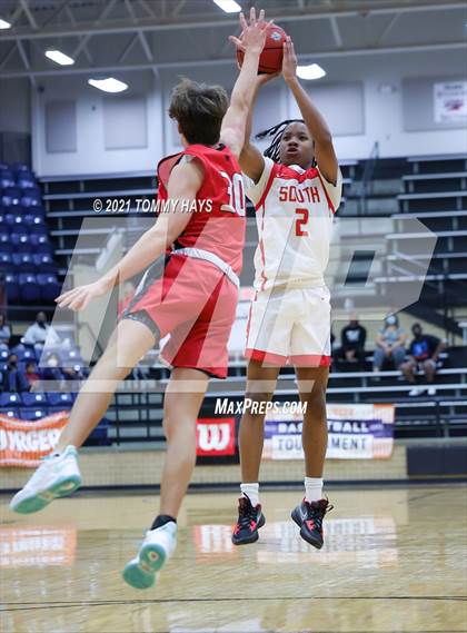 Thumbnail 2 in Coppell vs. South Grand Prairie (Whataburger Tournament) photogallery.
