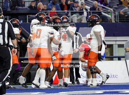 Thumbnail 3 in Gilmer vs. Bellville (UIL 4A D2 Football Final) photogallery.