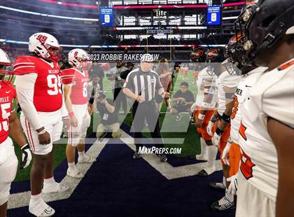 Thumbnail 2 in Gilmer vs. Bellville (UIL 4A D2 Football Final) photogallery.