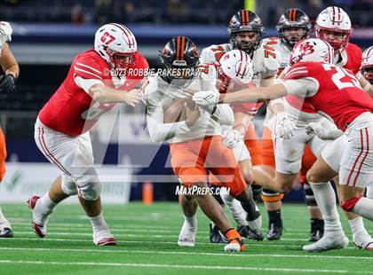 Thumbnail 1 in Gilmer vs. Bellville (UIL 4A D2 Football Final) photogallery.