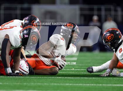 Thumbnail 2 in Gilmer vs. Bellville (UIL 4A D2 Football Final) photogallery.