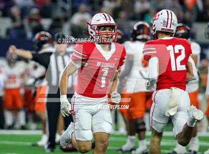 Thumbnail 2 in Gilmer vs. Bellville (UIL 4A D2 Football Final) photogallery.