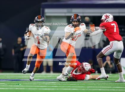 Thumbnail 1 in Gilmer vs. Bellville (UIL 4A D2 Football Final) photogallery.