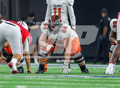 Thumbnail 2 in Gilmer vs. Bellville (UIL 4A D2 Football Final) photogallery.