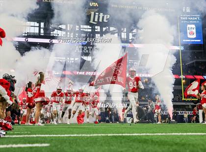 Thumbnail 3 in Gilmer vs. Bellville (UIL 4A D2 Football Final) photogallery.