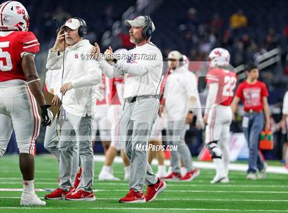 Thumbnail 1 in Gilmer vs. Bellville (UIL 4A D2 Football Final) photogallery.