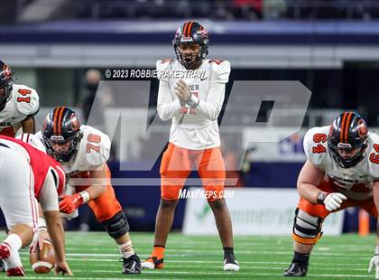 Thumbnail 3 in Gilmer vs. Bellville (UIL 4A D2 Football Final) photogallery.