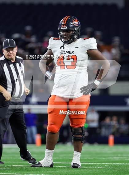 Thumbnail 3 in Gilmer vs. Bellville (UIL 4A D2 Football Final) photogallery.