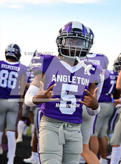 Thumbnail 2 in Foster @ Angleton photogallery.