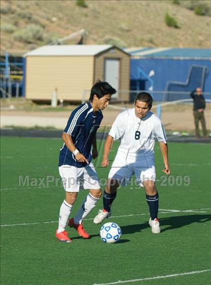 Thumbnail 2 in La Cueva @ Santa Fe photogallery.