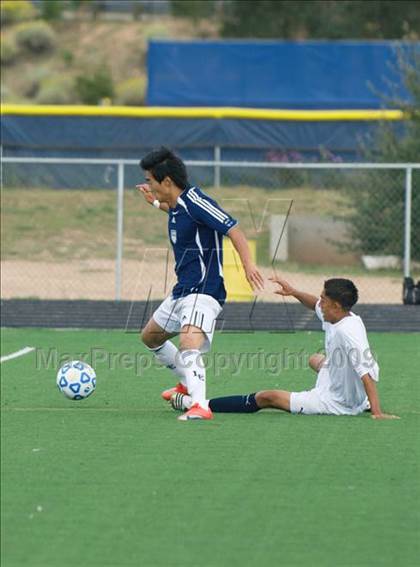 Thumbnail 3 in La Cueva @ Santa Fe photogallery.
