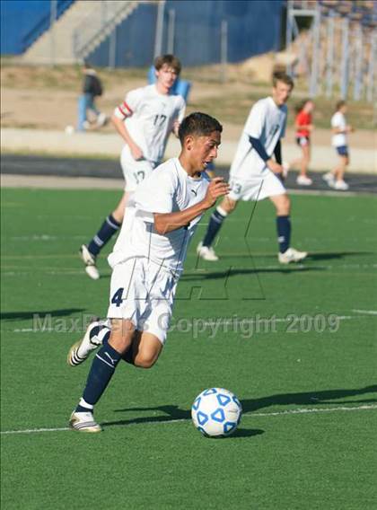 Thumbnail 1 in La Cueva @ Santa Fe photogallery.