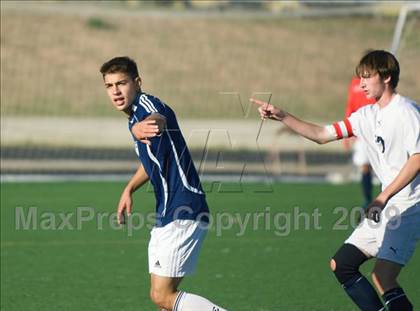 Thumbnail 3 in La Cueva @ Santa Fe photogallery.