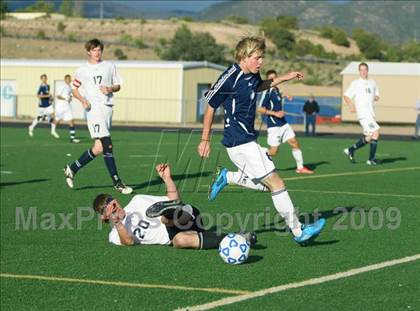 Thumbnail 3 in La Cueva @ Santa Fe photogallery.