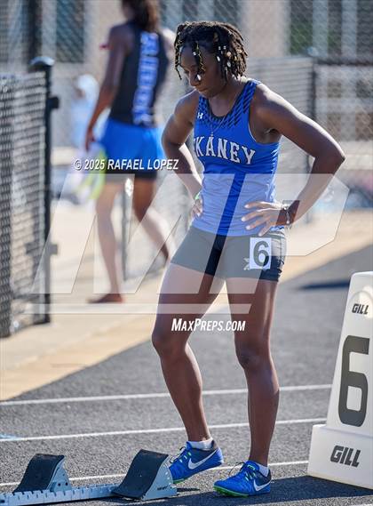 Thumbnail 3 in UIL 6A Track & Field Area 13&14 (400M) photogallery.