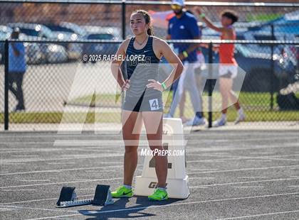 Thumbnail 1 in UIL 6A Track & Field Area 13&14 (400M) photogallery.
