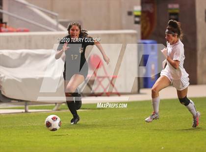 Thumbnail 1 in Pleasant Grove vs. Davis (UHSAA 6A Semifinal) photogallery.